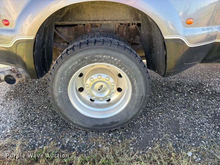 image for item EO8795 2008 Ford F450 Super Duty Crew Cab pickup truck