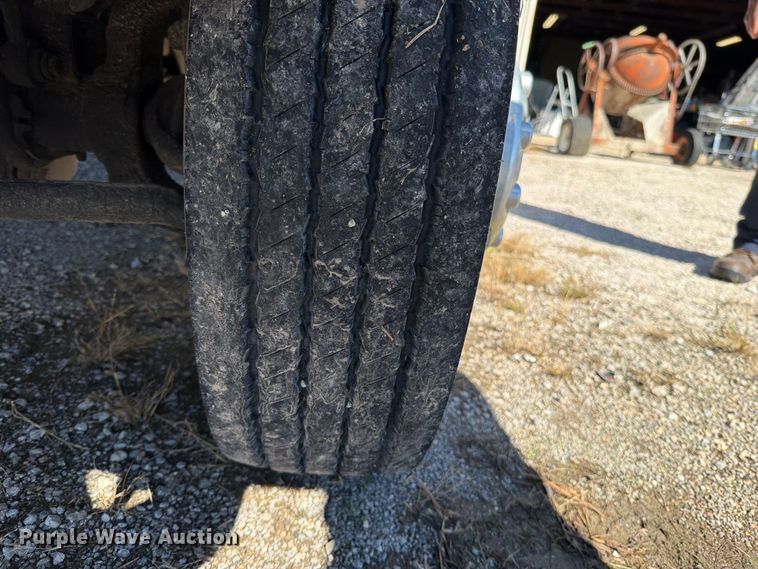 image for item EO8795 2008 Ford F450 Super Duty Crew Cab pickup truck
