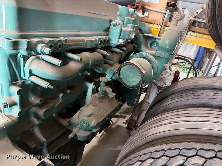 image for item EP7822 1995 Detroit Diesel Series 60 engine