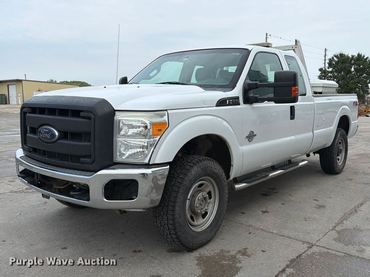 2015 Ford F350 Super Duty Ext. Cab pickup truck