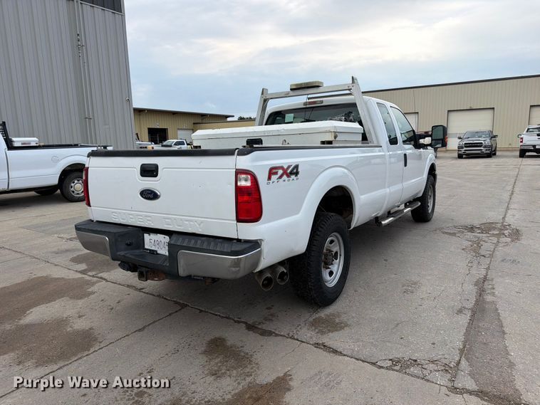 image for item EP7832 2015 Ford F350 Super Duty Ext. Cab pickup truck