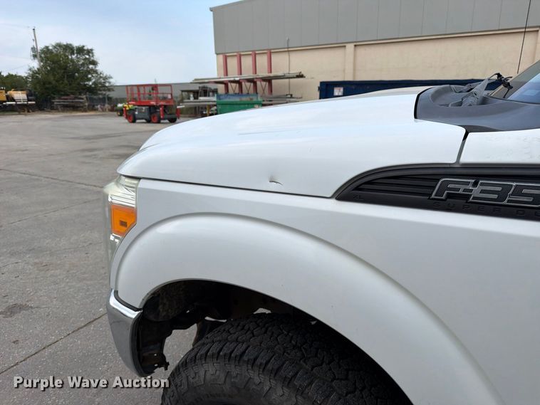 image for item EP7832 2015 Ford F350 Super Duty Ext. Cab pickup truck