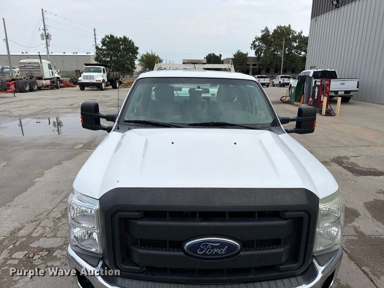 image for item EP7832 2015 Ford F350 Super Duty Ext. Cab pickup truck