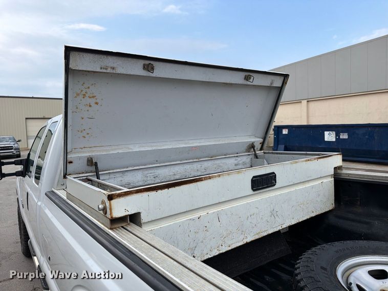 image for item EP7832 2015 Ford F350 Super Duty Ext. Cab pickup truck
