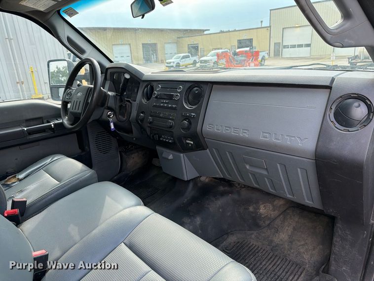 image for item EP7832 2015 Ford F350 Super Duty Ext. Cab pickup truck