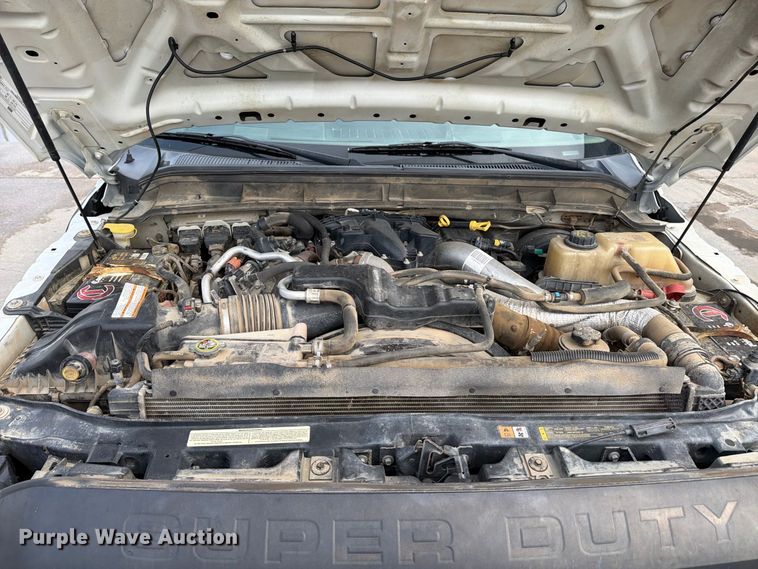 image for item EP7832 2015 Ford F350 Super Duty Ext. Cab pickup truck
