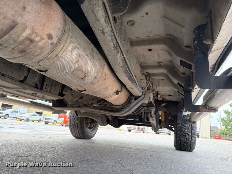 image for item EP7832 2015 Ford F350 Super Duty Ext. Cab pickup truck