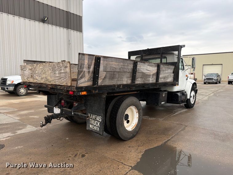 image for item EP7834 1992 International 4700 dump flatbed truck
