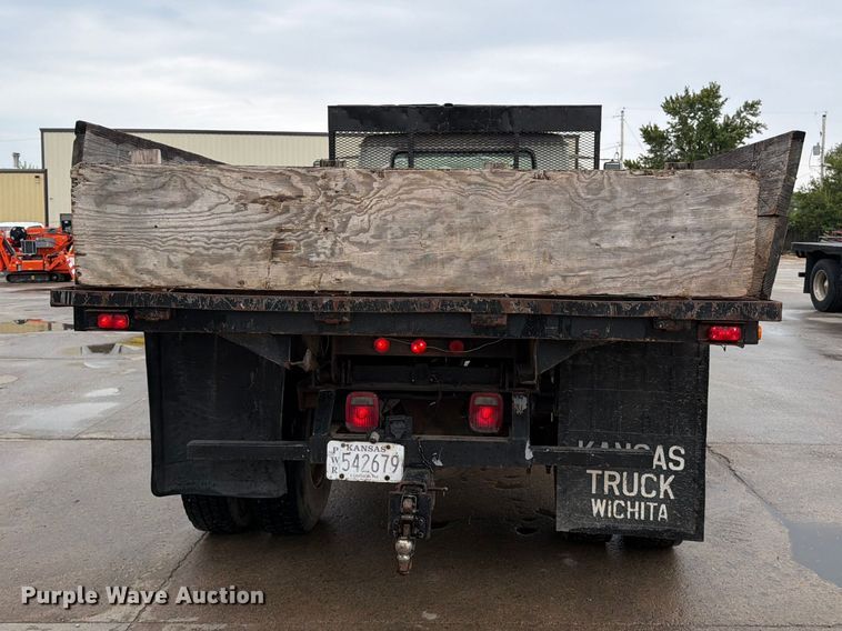 image for item EP7834 1992 International 4700 dump flatbed truck