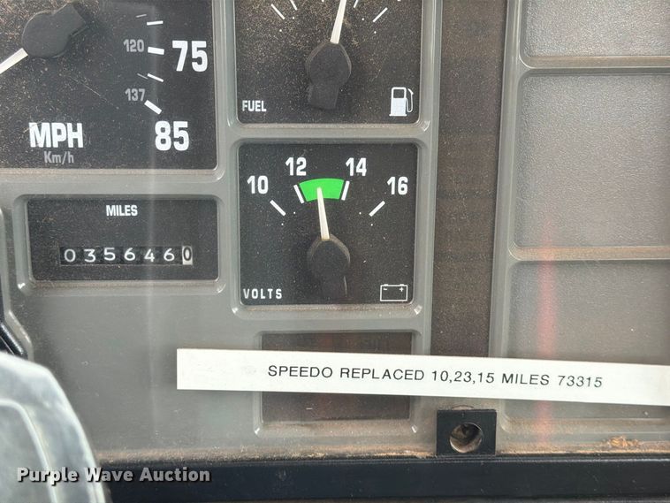 image for item EP7834 1992 International 4700 dump flatbed truck