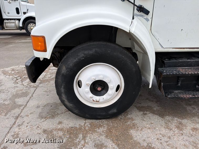 image for item EP7834 1992 International 4700 dump flatbed truck