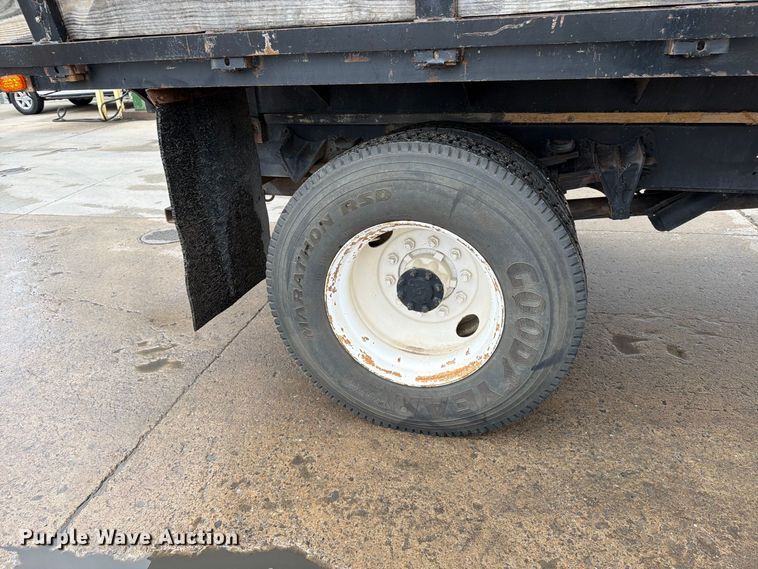 image for item EP7834 1992 International 4700 dump flatbed truck