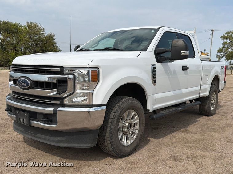 image for item EP7835 2022 Ford F250 Super Duty XLT Ext. Cab pickup truck