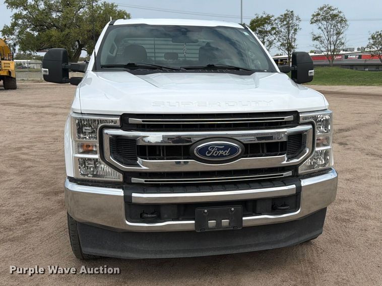 image for item EP7835 2022 Ford F250 Super Duty XLT Ext. Cab pickup truck