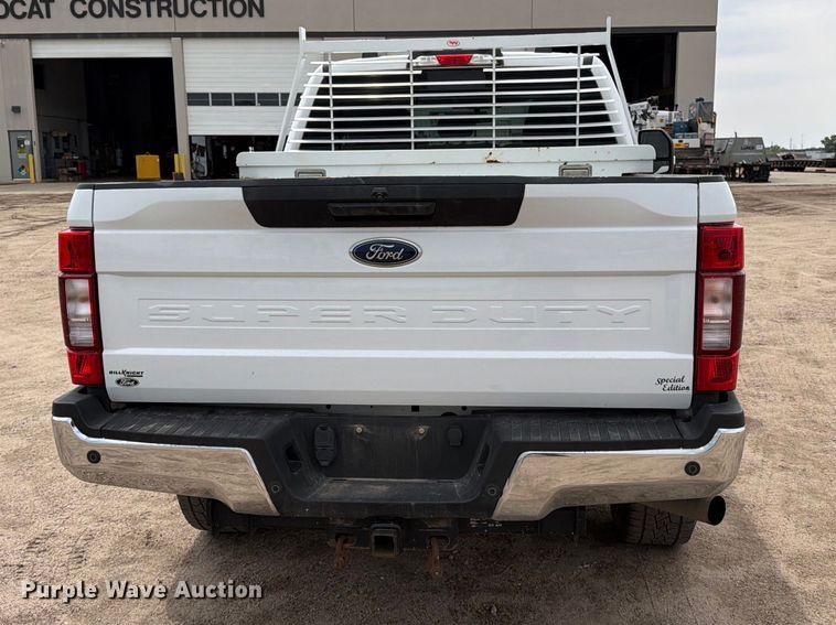image for item EP7835 2022 Ford F250 Super Duty XLT Ext. Cab pickup truck