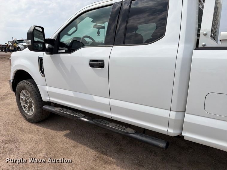 image for item EP7835 2022 Ford F250 Super Duty XLT Ext. Cab pickup truck