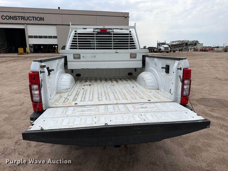 image for item EP7835 2022 Ford F250 Super Duty XLT Ext. Cab pickup truck