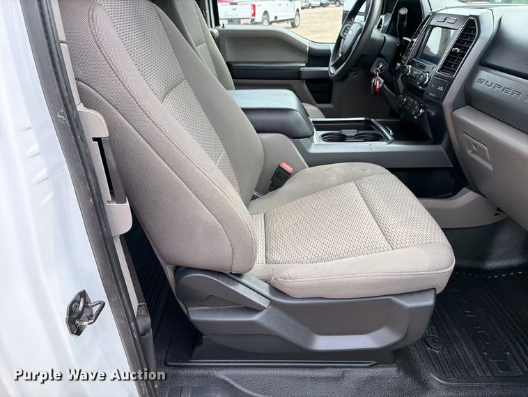 image for item EP7835 2022 Ford F250 Super Duty XLT Ext. Cab pickup truck