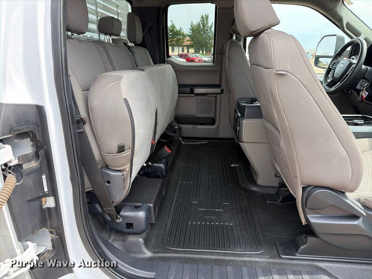 image for item EP7835 2022 Ford F250 Super Duty XLT Ext. Cab pickup truck