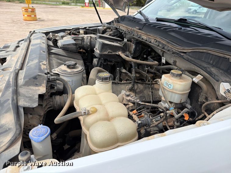 image for item EP7835 2022 Ford F250 Super Duty XLT Ext. Cab pickup truck