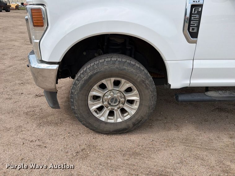 image for item EP7835 2022 Ford F250 Super Duty XLT Ext. Cab pickup truck