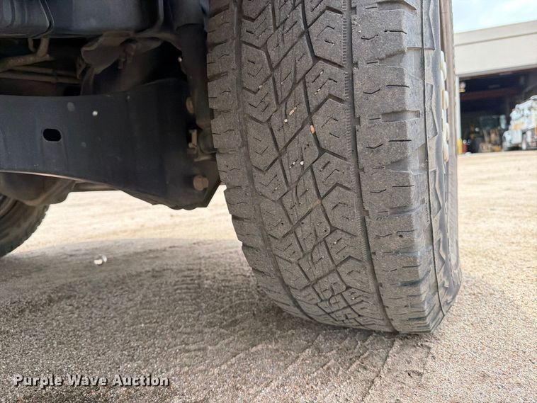 image for item EP7835 2022 Ford F250 Super Duty XLT Ext. Cab pickup truck