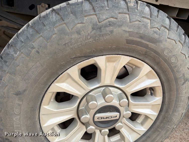image for item EP7835 2022 Ford F250 Super Duty XLT Ext. Cab pickup truck