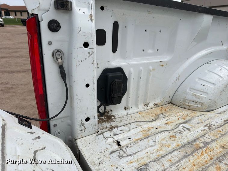 image for item EP7836 2023 Ford F250 Super Duty XLT Crew Cab pickup truck