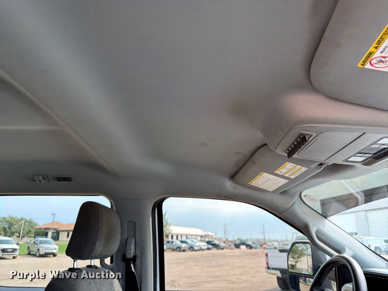 image for item EP7836 2023 Ford F250 Super Duty XLT Crew Cab pickup truck