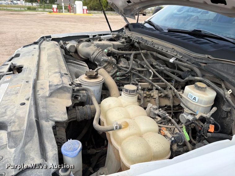 image for item EP7836 2023 Ford F250 Super Duty XLT Crew Cab pickup truck