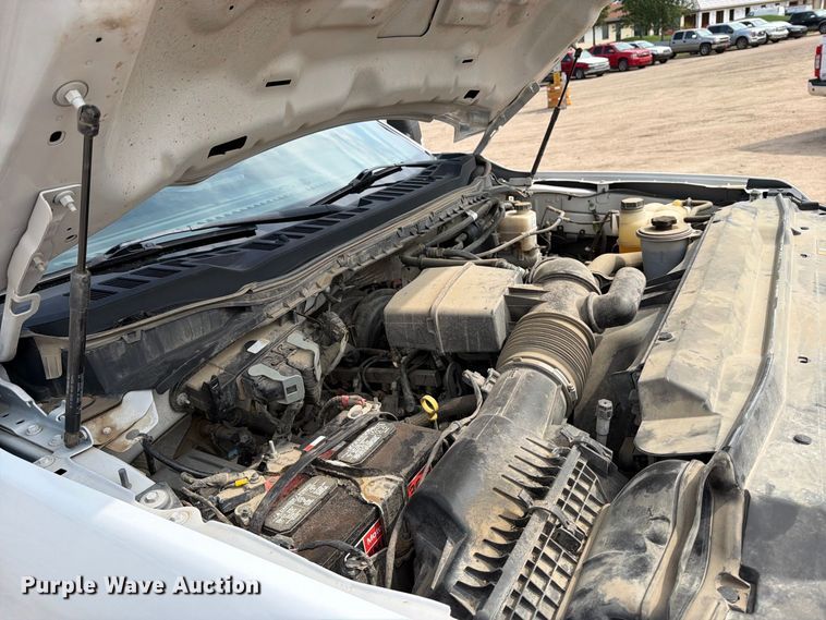 image for item EP7836 2023 Ford F250 Super Duty XLT Crew Cab pickup truck