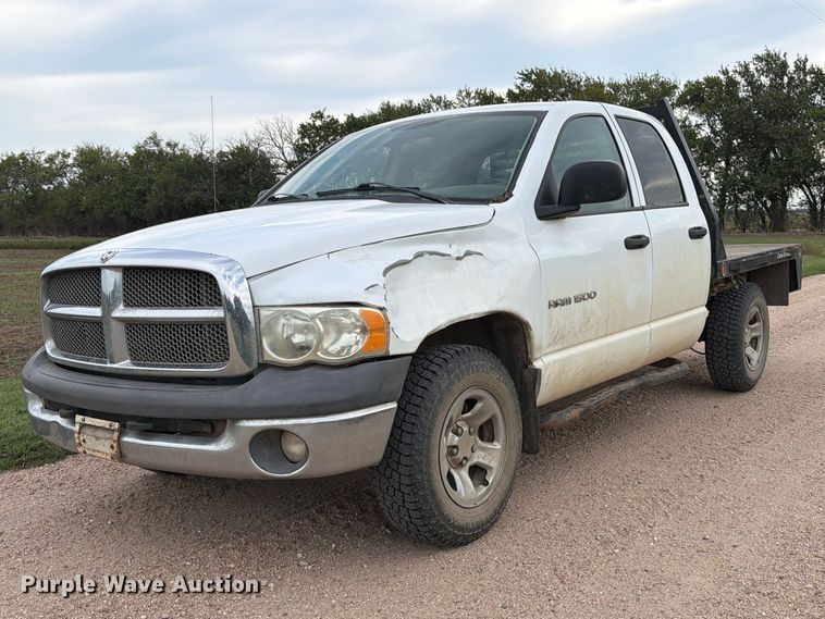 2003 Dodge Ram 1500 Crew Cab flatbed pickup truck