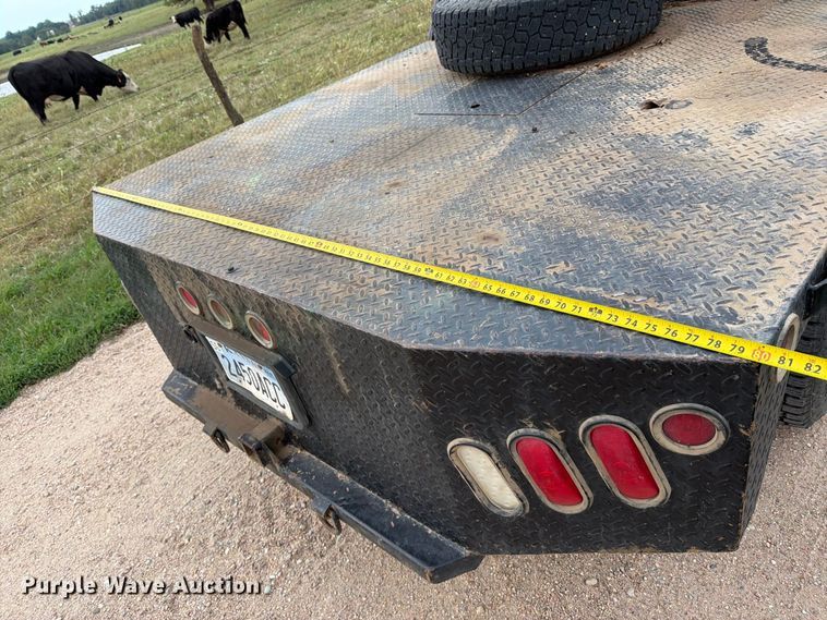 image for item EP7847 2003 Dodge Ram 1500 Crew Cab flatbed pickup truck