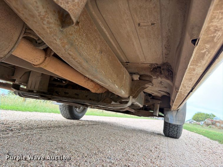 image for item EP7847 2003 Dodge Ram 1500 Crew Cab flatbed pickup truck