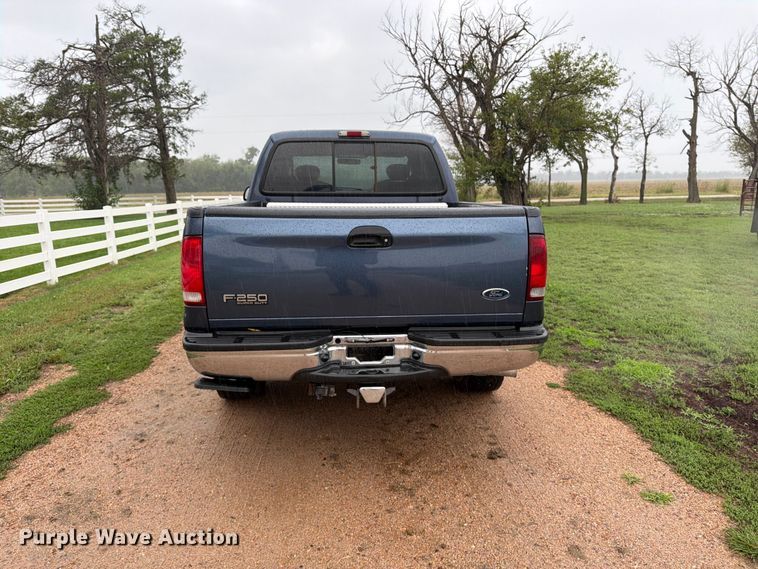 image for item EP7849 2004 Ford F250 Super Duty XLT Ext. Cab pickup truck