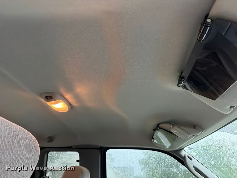 image for item EP7849 2004 Ford F250 Super Duty XLT Ext. Cab pickup truck