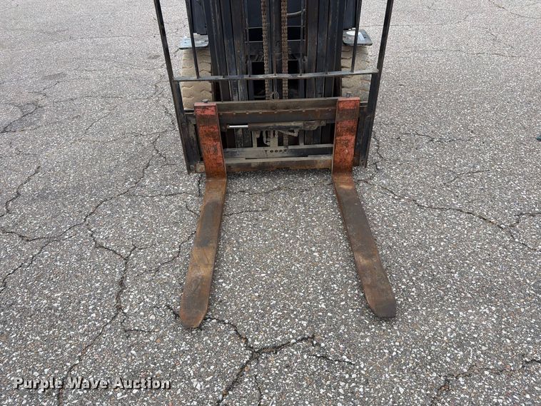 image for item EP7859 2010 Doosan G25E-5 forklift