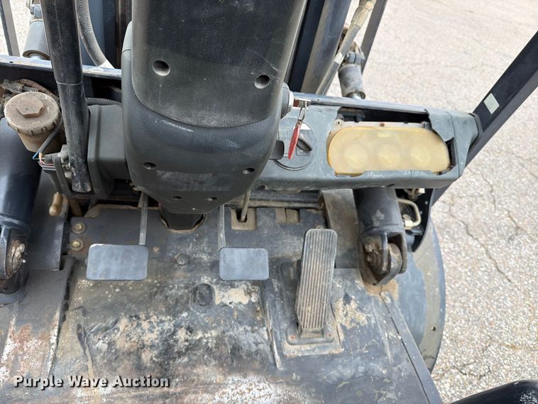 image for item EP7859 2010 Doosan G25E-5 forklift