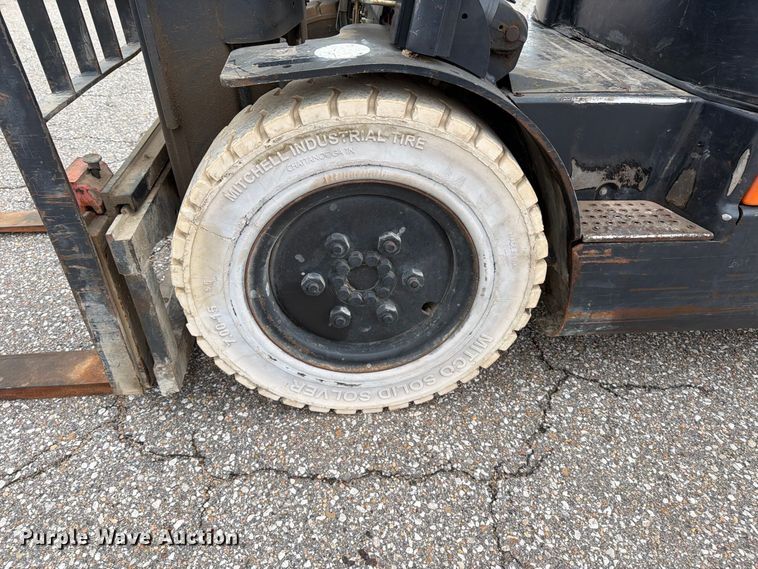 image for item EP7859 2010 Doosan G25E-5 forklift