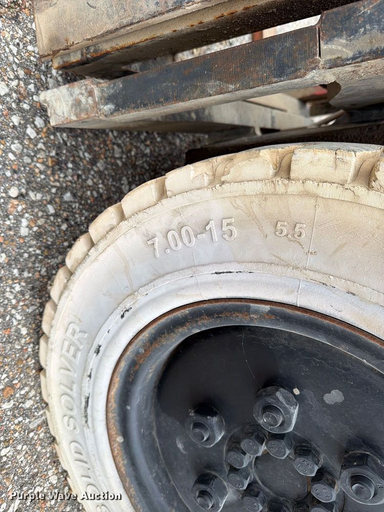 image for item EP7859 2010 Doosan G25E-5 forklift