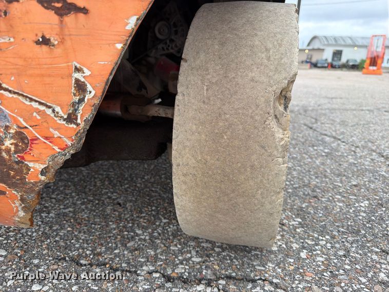 image for item EP7859 2010 Doosan G25E-5 forklift