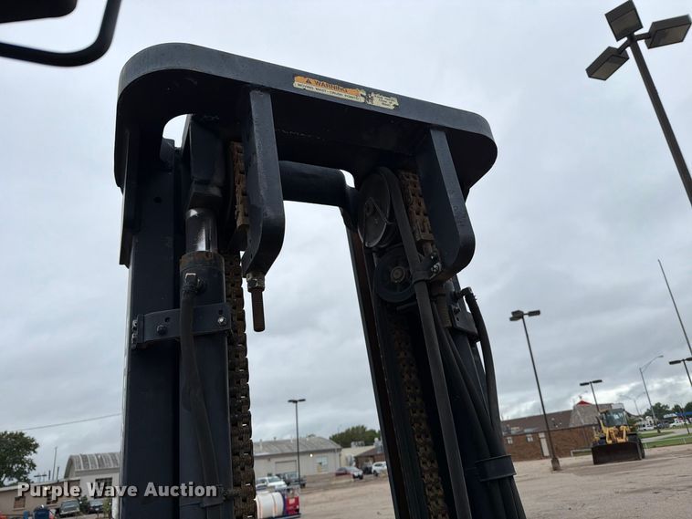 image for item EP7860 1999 Yale GP110MJNGBE099 forklift