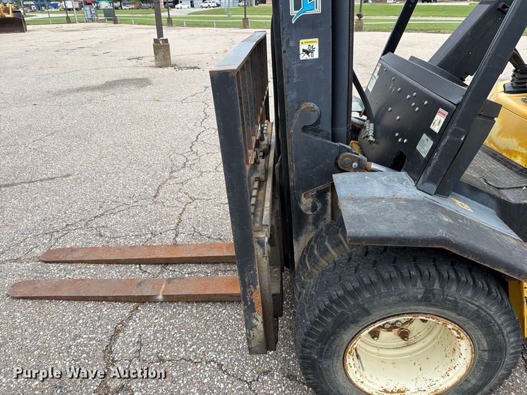 image for item EP7860 1999 Yale GP110MJNGBE099 forklift