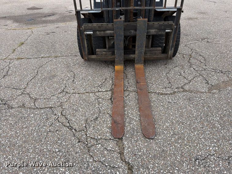 image for item EP7860 1999 Yale GP110MJNGBE099 forklift