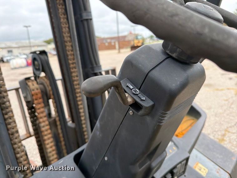 image for item EP7860 1999 Yale GP110MJNGBE099 forklift