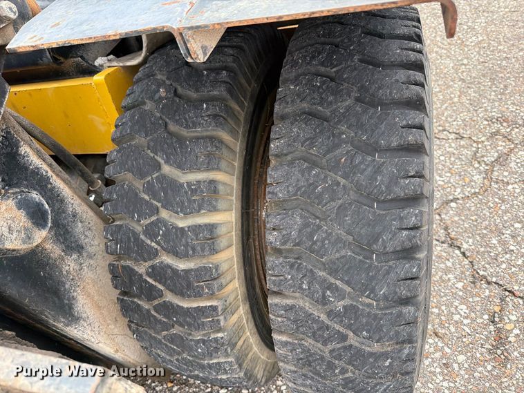 image for item EP7860 1999 Yale GP110MJNGBE099 forklift