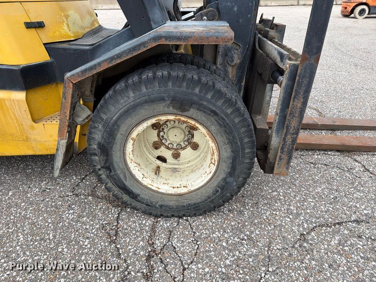 image for item EP7860 1999 Yale GP110MJNGBE099 forklift