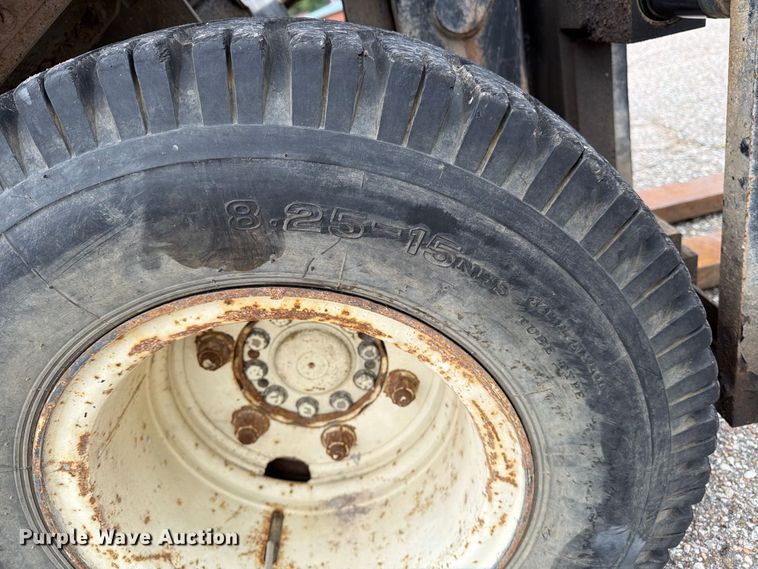 image for item EP7860 1999 Yale GP110MJNGBE099 forklift