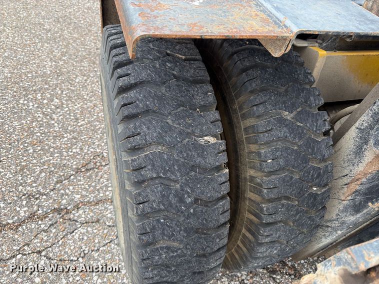 image for item EP7860 1999 Yale GP110MJNGBE099 forklift