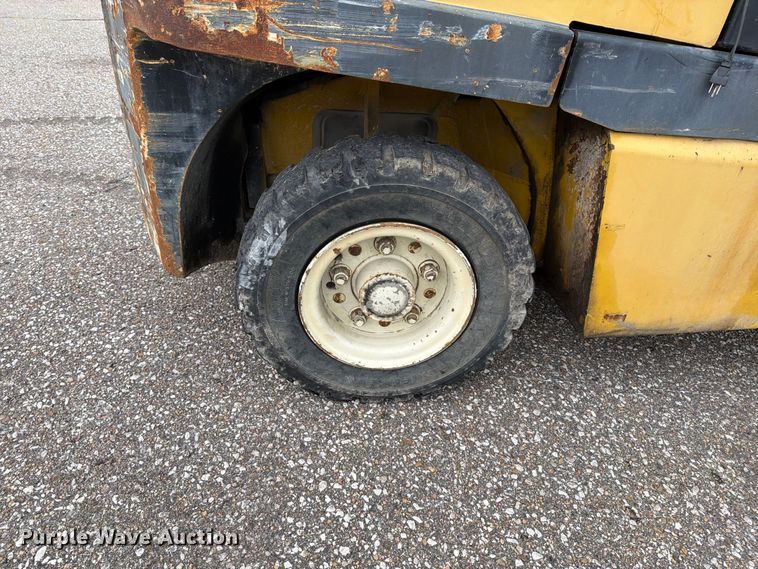 image for item EP7860 1999 Yale GP110MJNGBE099 forklift